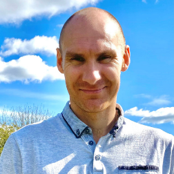 Headshot of Stuart Laidler